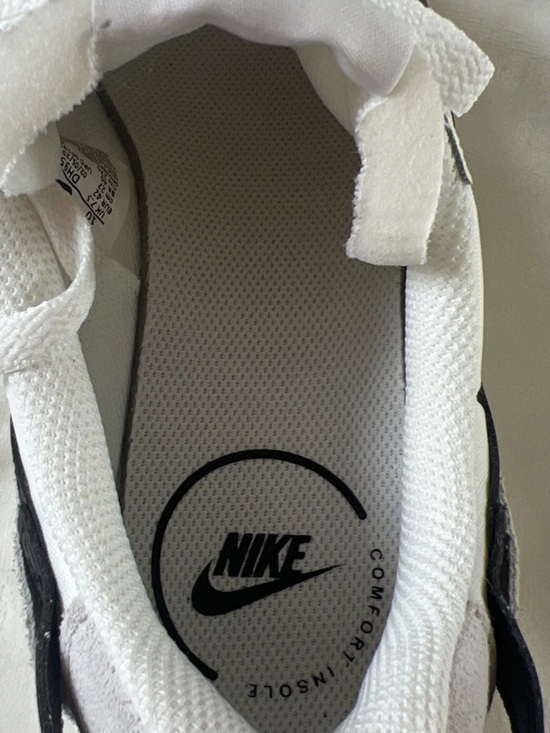 Nike Waffle Debut Sneakers Sail White Black Gum Sole Womens 10 - Picture 4 of 6